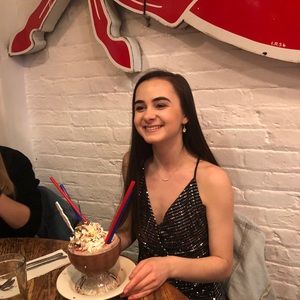 Meet your Posher, Dana